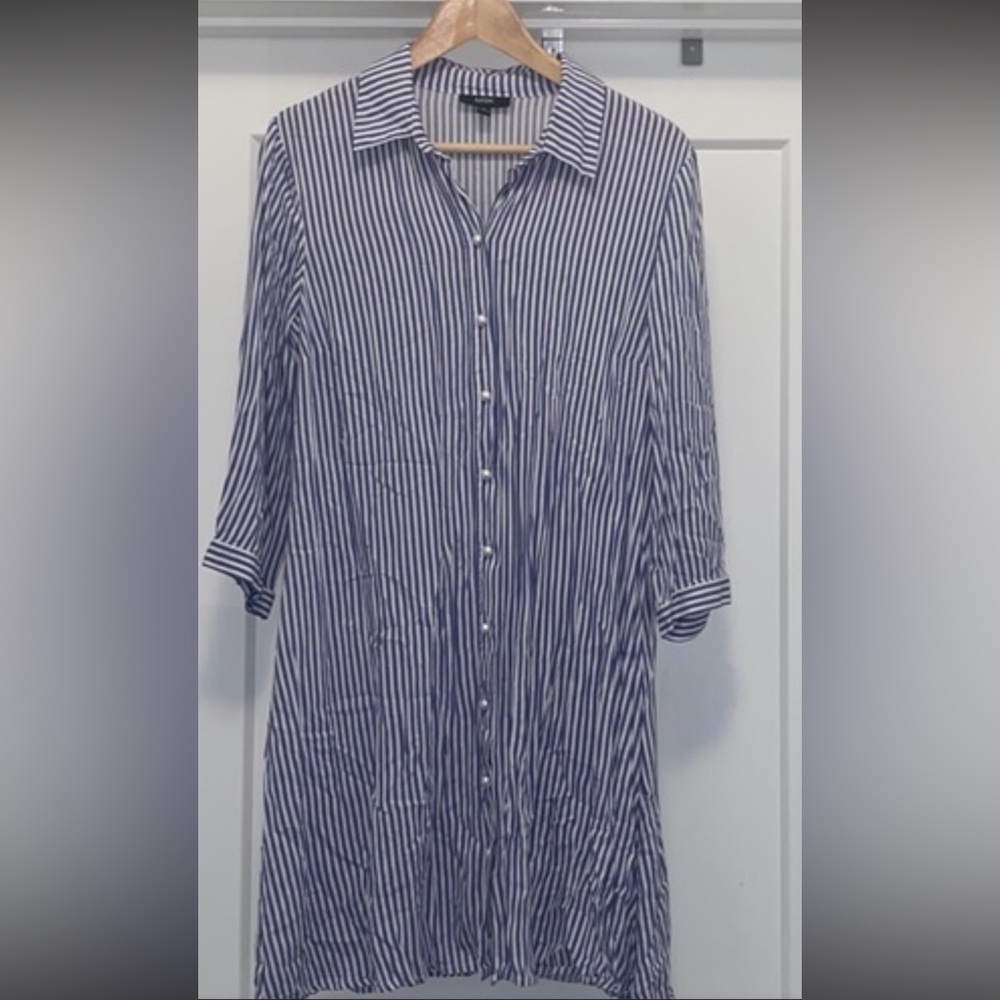 100% Rayon MSK  Shirt dress Shoulder to hem length - 26 inches